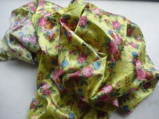 Chất liệu vải 100% màn / khăn trải bàn cho gia đình / khách sạn