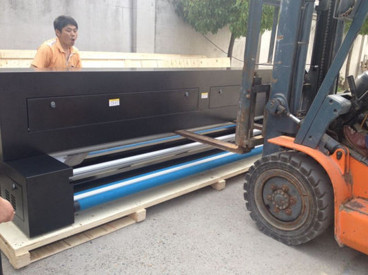 Cuộn khổ lớn định dạng lớn để cuộn nóng dệt kỹ thuật số làm việc với máy in