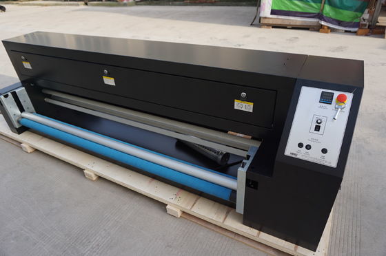 Tốc độ đồng đều SR 1600 Dye Thăng hoa cuộn để cuộn nóng Đơn vị cố định màu