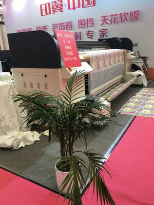 Máy in cờ có độ phân giải cao kích thước lớn Tự động lấy và nạp