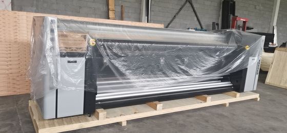 Máy in phun cờ bãi biển 3,5kw với 4 đầu