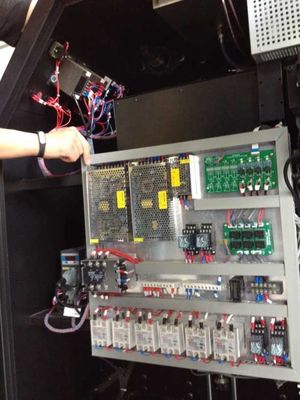 Quảng cáo máy in cờ thăng hoa kỹ thuật số để làm cờ bãi biển